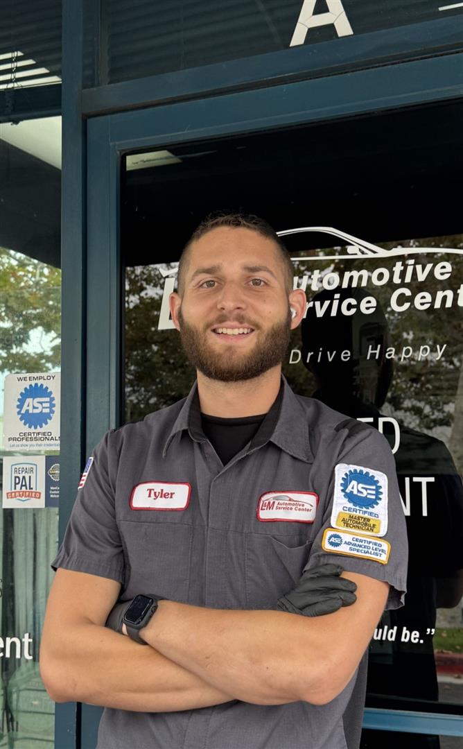 Noah | L & M Automotive Service Center